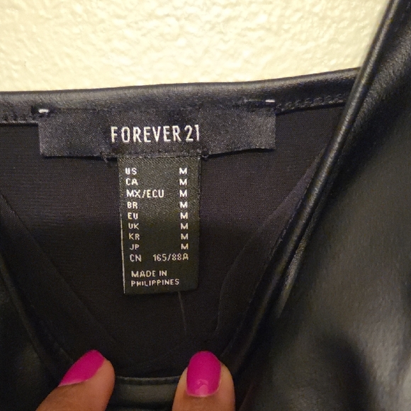 Stylish Black Pleather One Piece - Picture 4 of 7